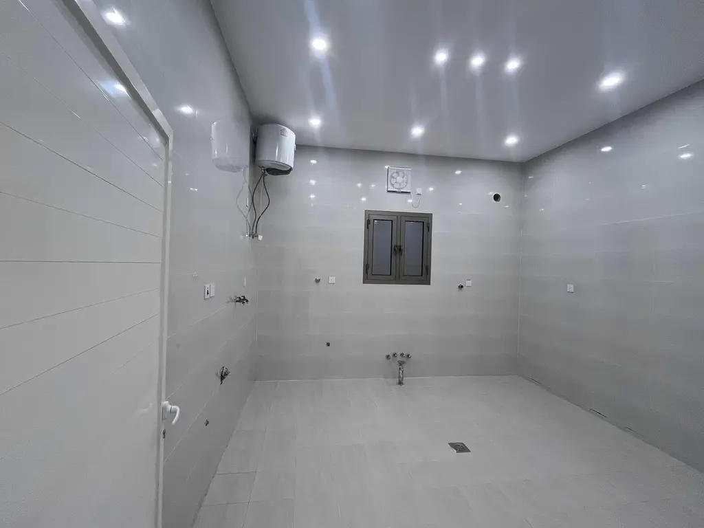 شقه جديده للإيجار (3).webp