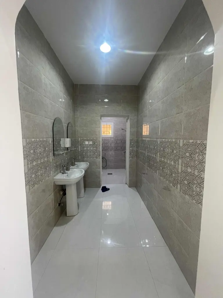 بيت دور  فاخر (1).webp