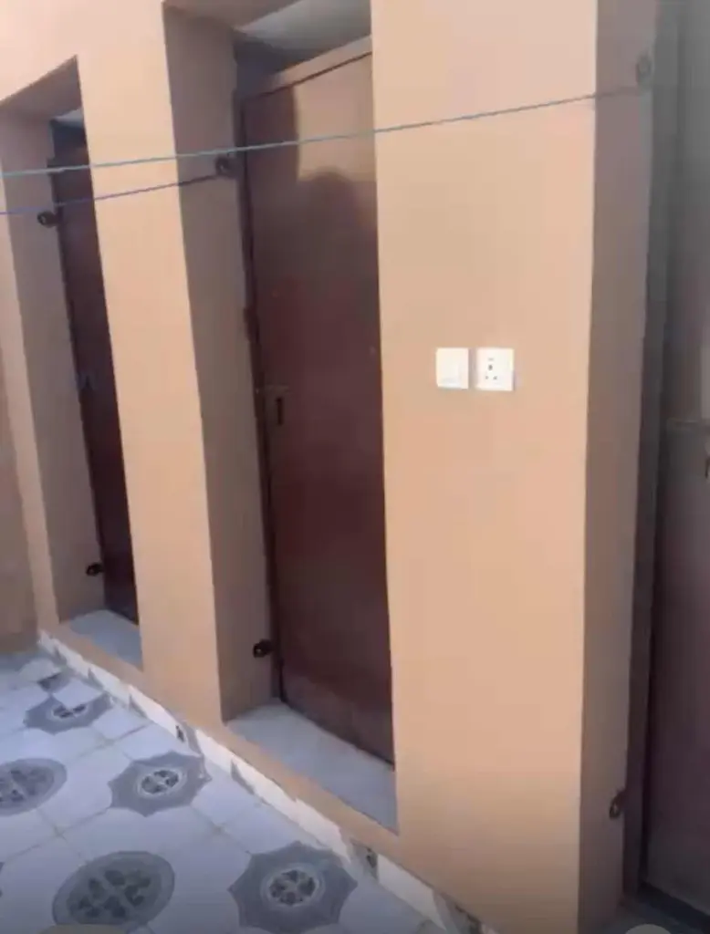 سكن عزاب للإيجار في السفانيه  (3).webp
