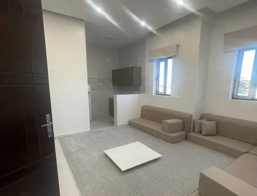 شقة عزاب جديدة